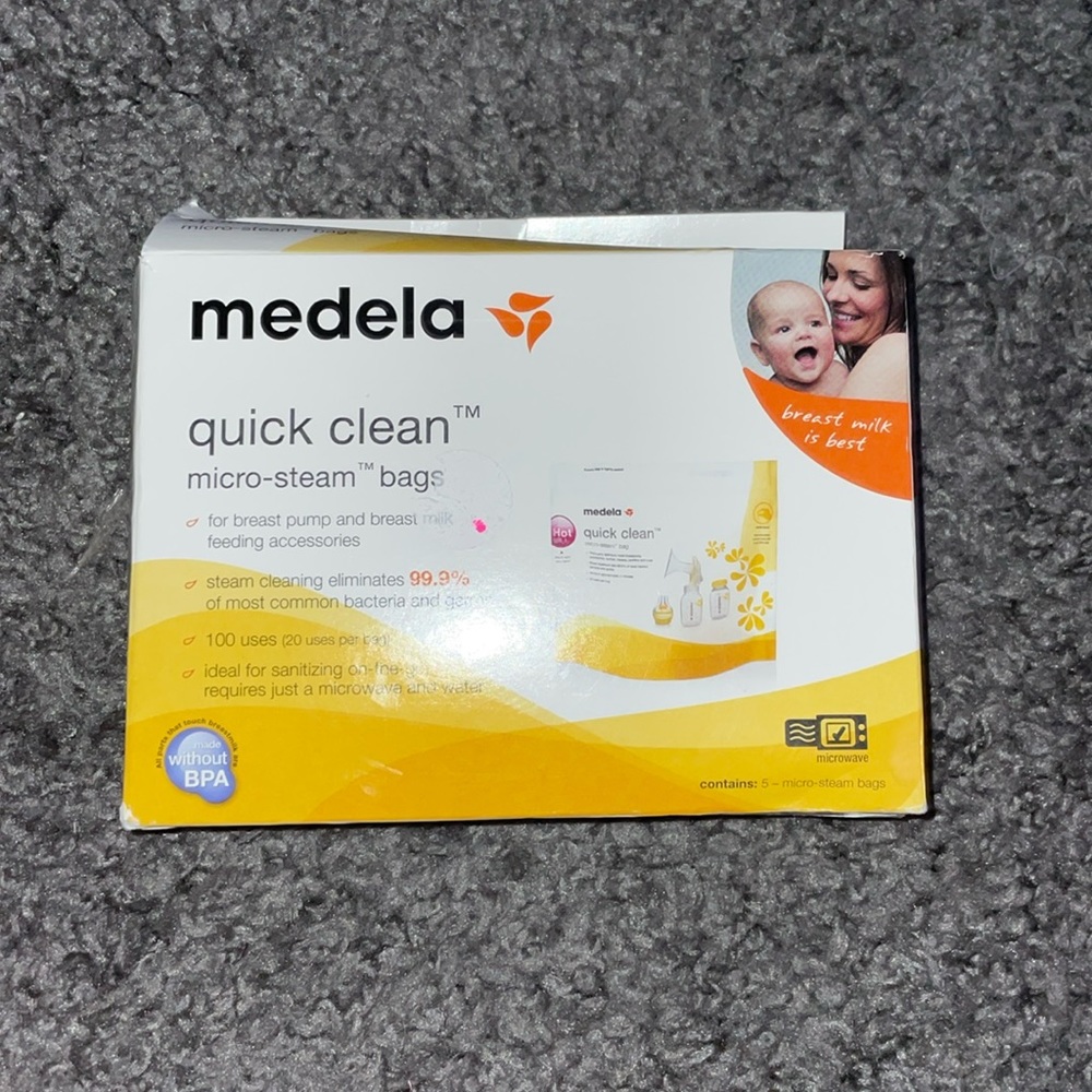 NEW - Medela quick clean micro-steam 6 bags (open box but not used)